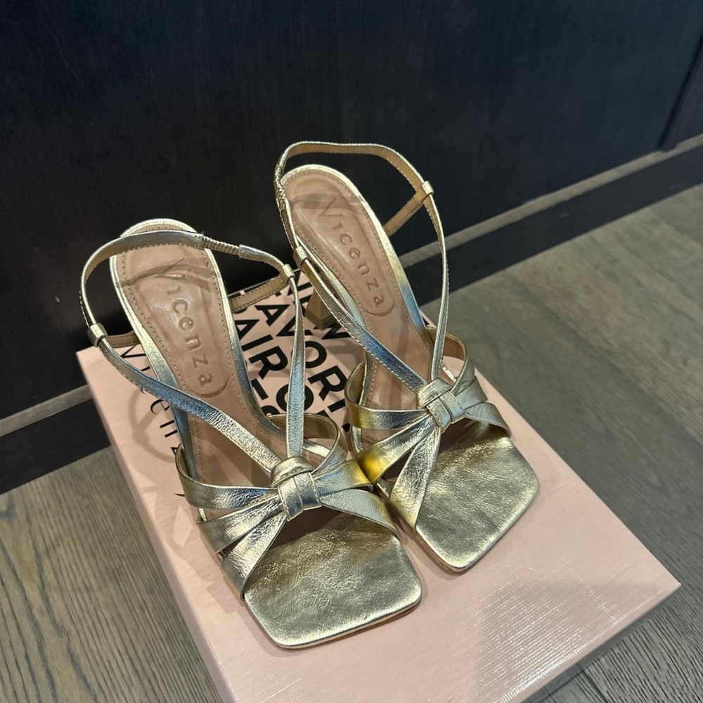Anthropologie Vicenza gold heels
